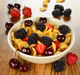 Cornflakes with fruits