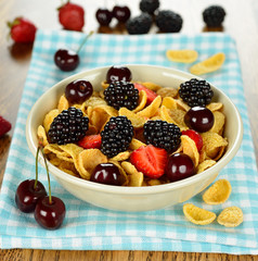 Cornflakes with fruits