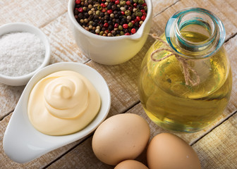 Mayonnaise in bowl on table