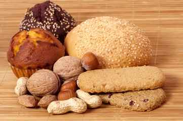 Beautiful bake set and nuts