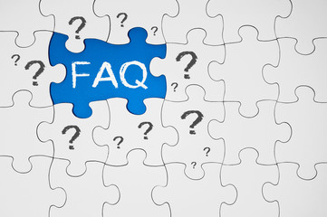 Fototapeta premium Puzzle in Blau mit FAQ