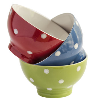 Stack of bowls in diffrent colors