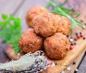 Kräuter, Gewürze, Fleisch