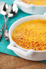Creme brulee. Vanilla cream dessert with caramelised sugar