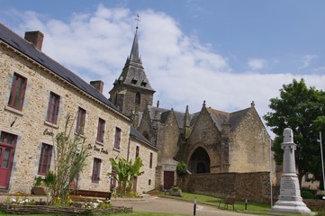 Fototapeta na wymiar Eglise St Mars à Bais