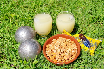 pétanque et pastis