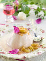 Milk dessert (pannacotta)