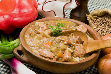 sopa de lentejas