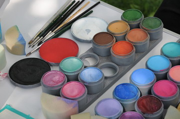Farben für Kinderschminken