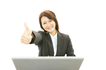 ガッツポーズのオペレーター