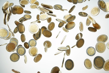 Geldmünzen, Zwei-Euromünzen, Regen - 52987017