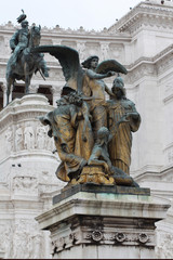 Fototapeta na wymiar Engel am Nationaldenkmal in Rom