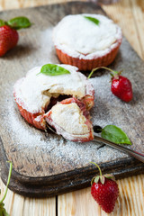 Strawberry cupcakes with berries