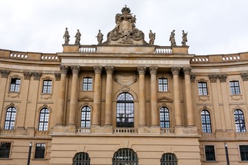 Fototapeta na wymiar Humboldt Universitaet (Berlin)