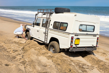 4x4 car stuck in the sand