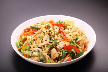 noodles with vegetables and chicken