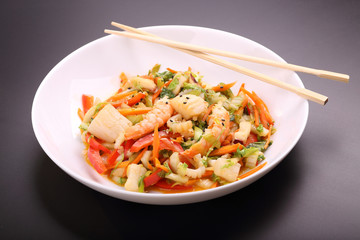 vegetable salad with seafood