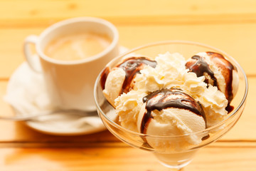 ice cream with coffee