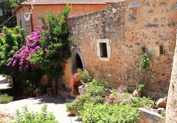 Mediterraner Klostergarten