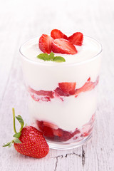strawberry yogurt