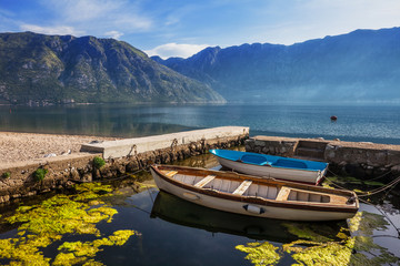 A small bay with boats