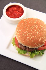 hamburger e salsa