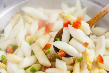 cooking fresh healthy spring / summer lean-cuisine