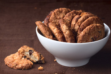 Oatmeal cookies with raisins  in a bowl