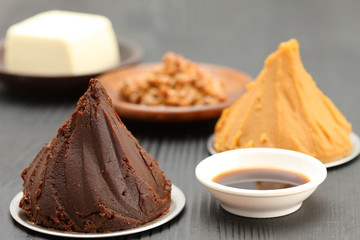 色々な大豆加工食品