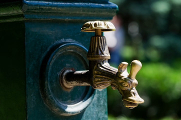 Copper tap in the form of a dragon