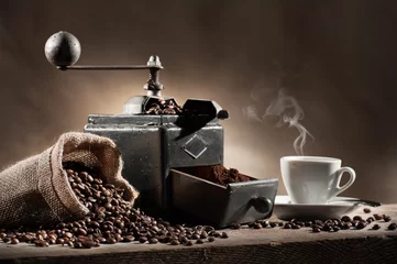 Fotobehang coffee grinder © winston