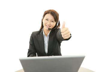 ガッツポーズのオペレーター