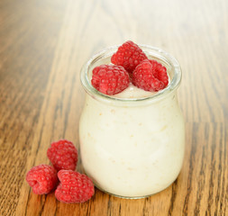 Yogurt with raspberries