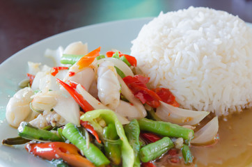 squid  fried with chili pepper