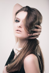 Fototapeta premium Fashion brunette beauty