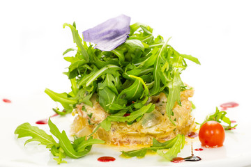 salad with shrimp and arugula