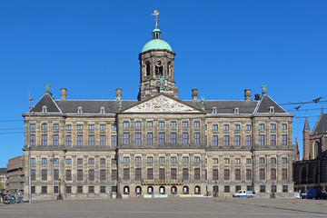 Fototapeta na wymiar Pałac Królewski w Amsterdamie, Holandia
