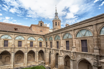 Fototapeta na wymiar Klasztor San Milln de Yuso w La Rioja, Hiszpania