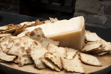 Formaggio e crackers