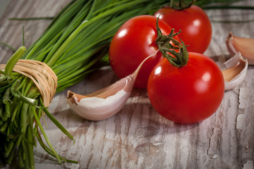 fresh chive and tomato
