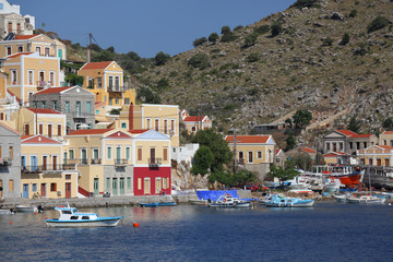 Fototapeta na wymiar Hafen der Insel Symi, Griechenland