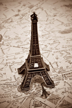 Fototapeta the Eiffel Tower in Paris, France