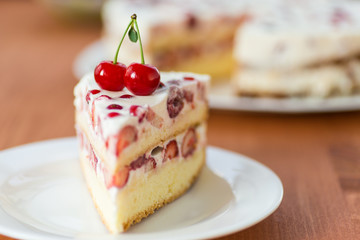 cake with summer fruit