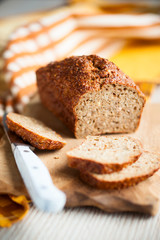 Oat bran bread