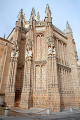 Fototapeta na wymiar Fasada wschodnia Monasterio San Juan - Toledo