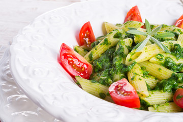 noodles with spinach