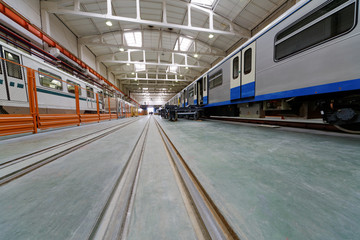 Coaches and wage wheelsets in assembling shop