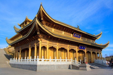Obraz premium The Golden Temple on The Top of Mount Emei, China
