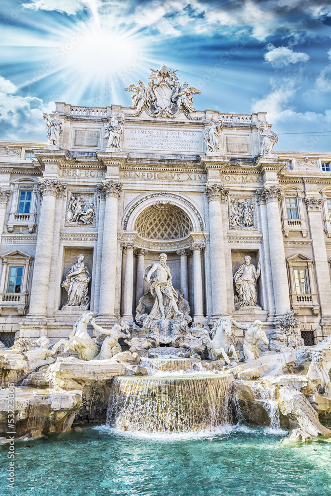 Wall mural fontana di trevi view from the front.