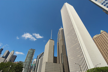 Fototapeta premium Skyscrapers in downtown Chicago, Illinois